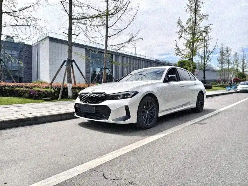 BMW 3 Series 2024