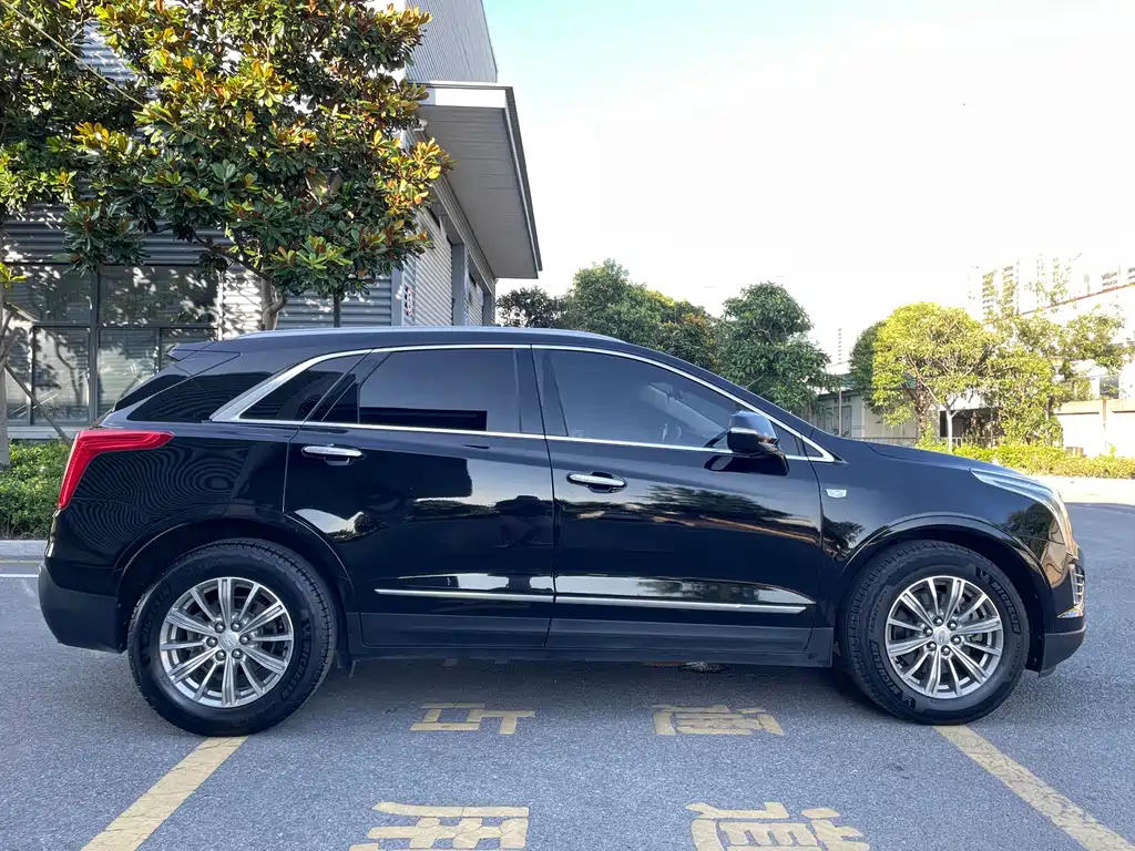 Cadillac XT5 2018 — фото 20