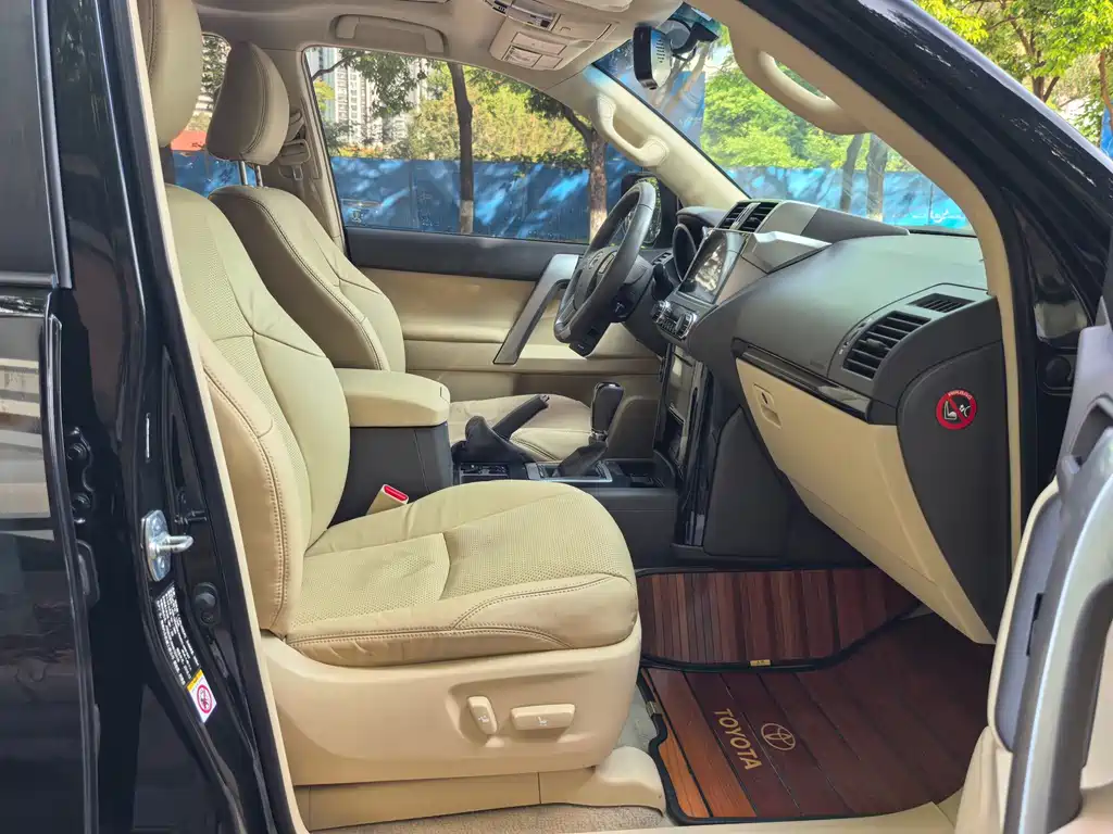 Toyota Prado 2017 — фото 15