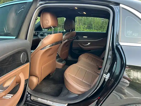 Mercedes-Benz E-Class 2021