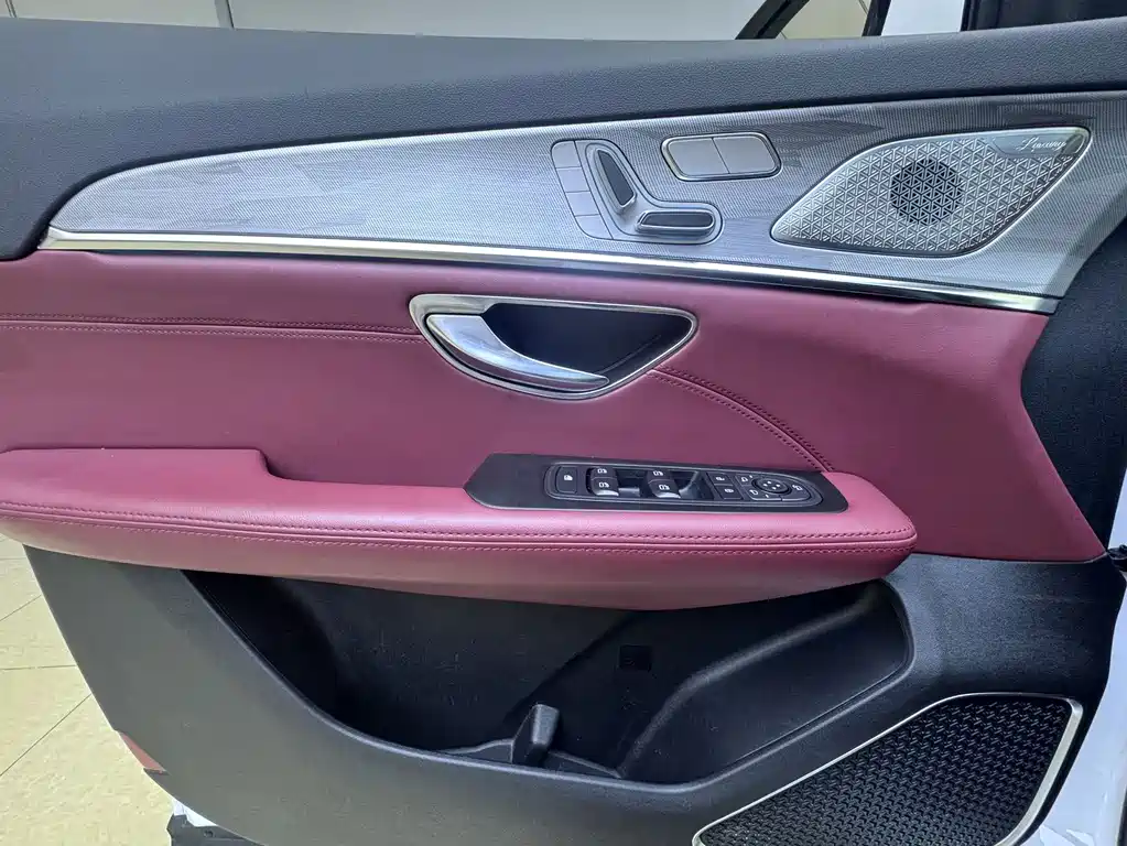 Jetour X70 PLUS 2023 — фото 17