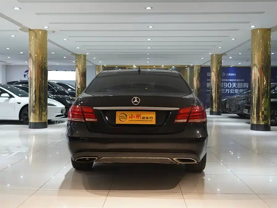 Mercedes-Benz E-Class 2013 — фото 14