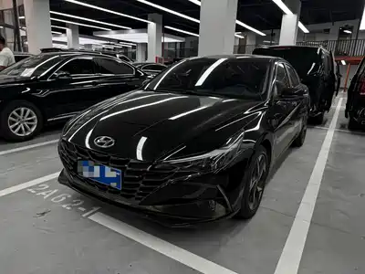 Hyundai Elantra 2022