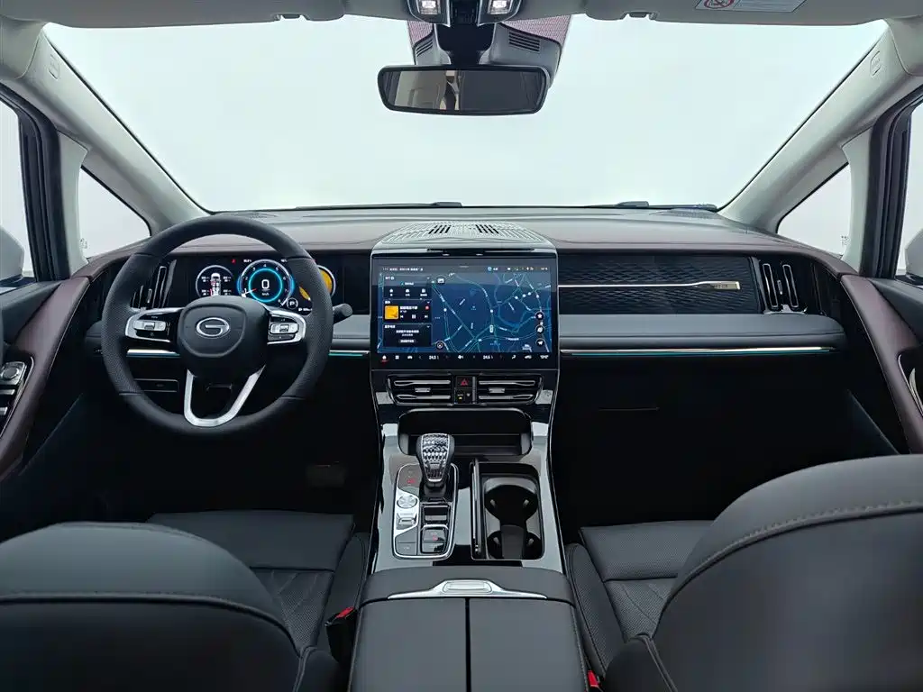 GAC Motor Trumpchi M8 2023 — фото 20