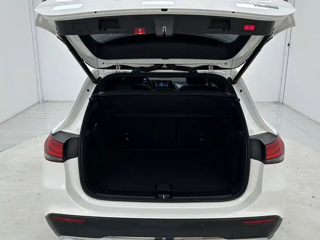Mercedes-Benz GLA 2021 — фото 15