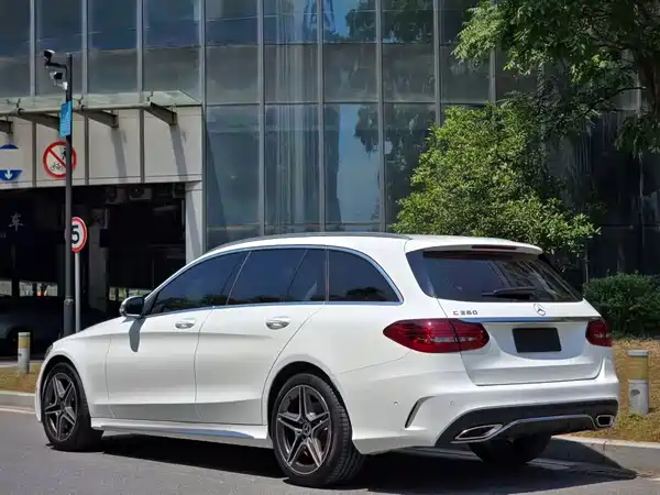 Mercedes-Benz C-Class 2020