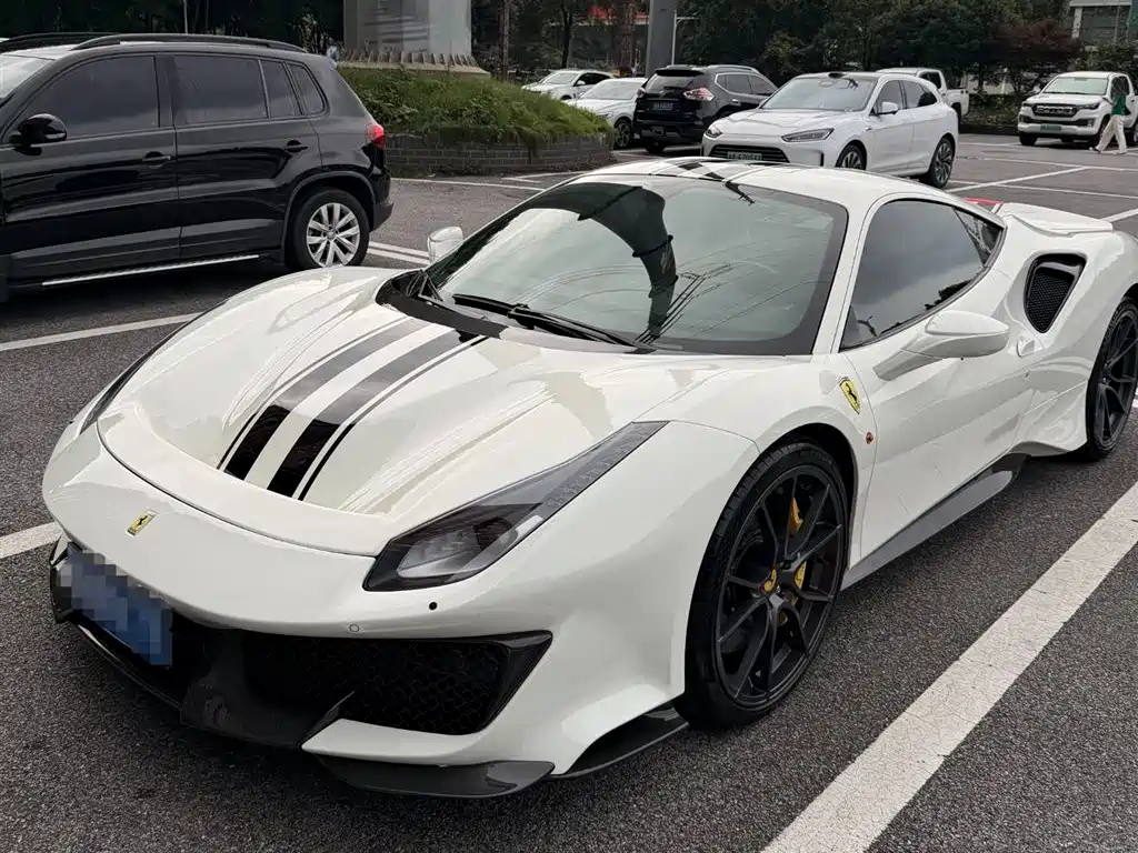 Ferrari 488 2018 — фото 1