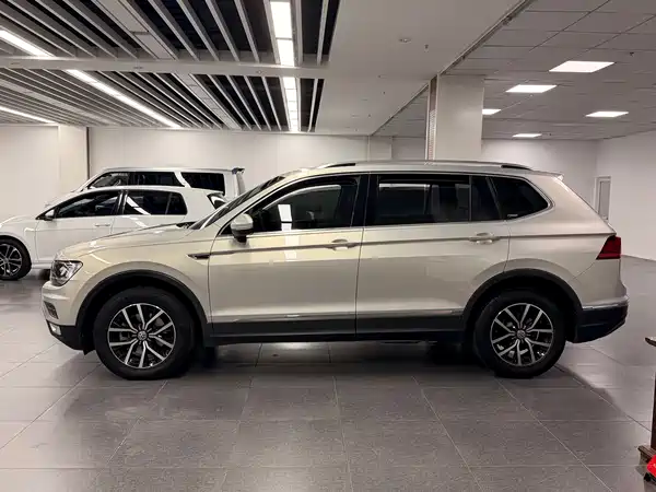 Volkswagen Tiguan L 2018