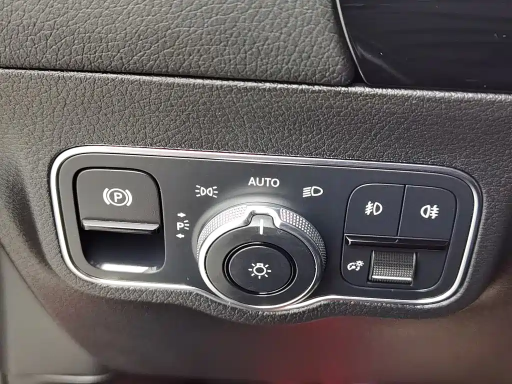 Mercedes-Benz GLA 2021 — фото 21