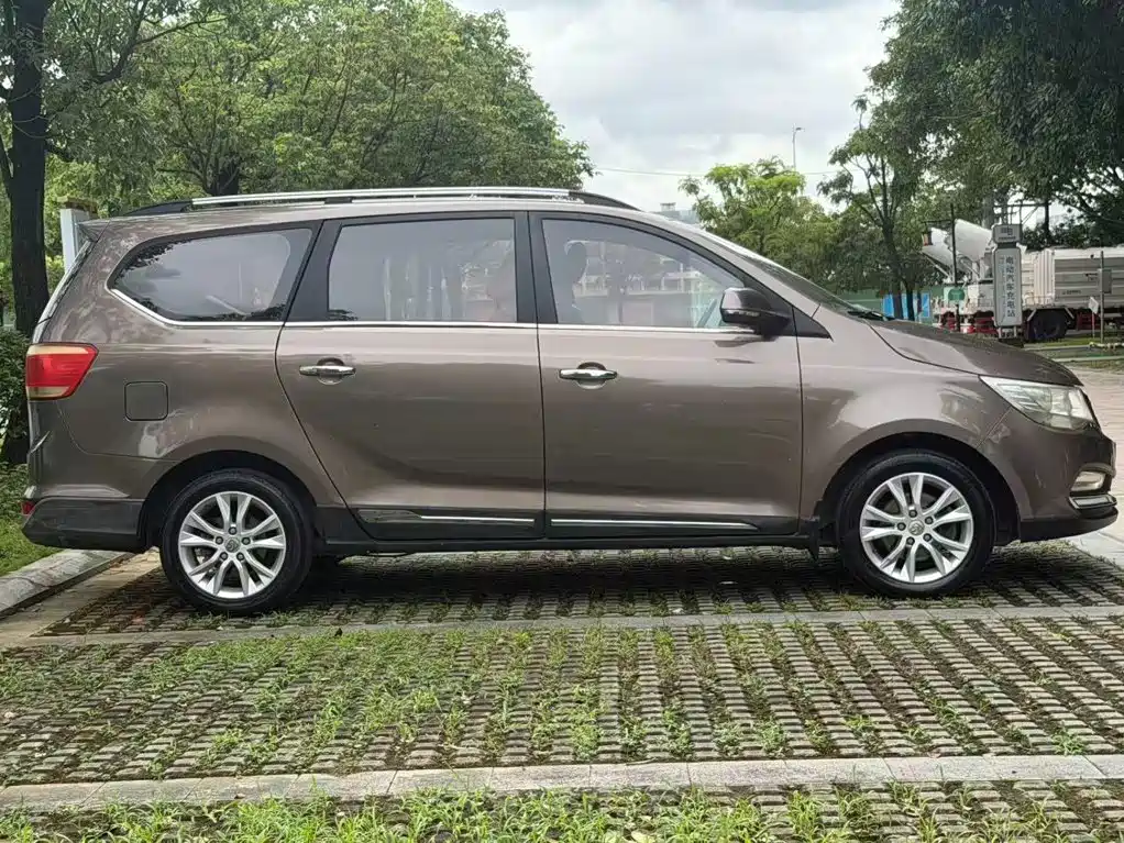 Baojun 730 2016