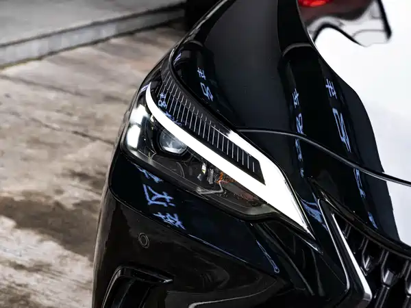 Lexus NX 2025
