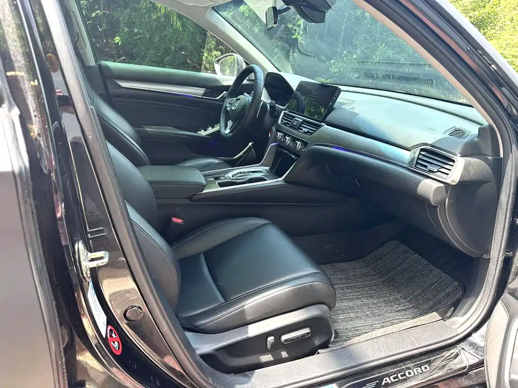 Honda Accord 2023 — фото 13