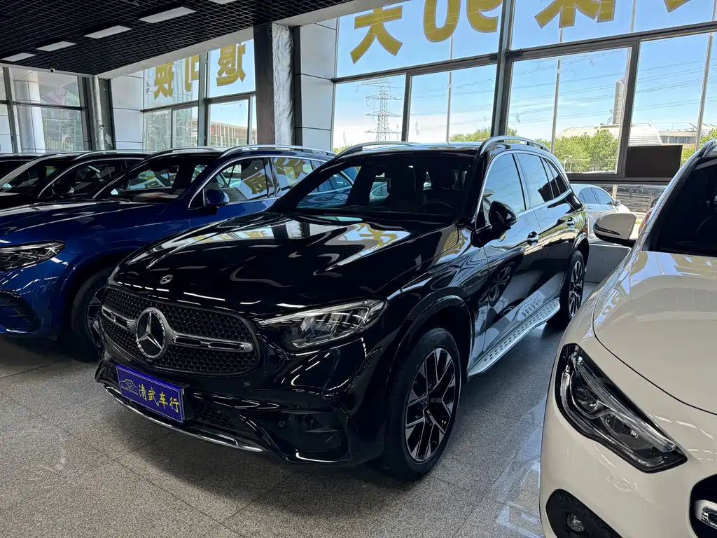Mercedes-Benz GLC 2023 — фото 1