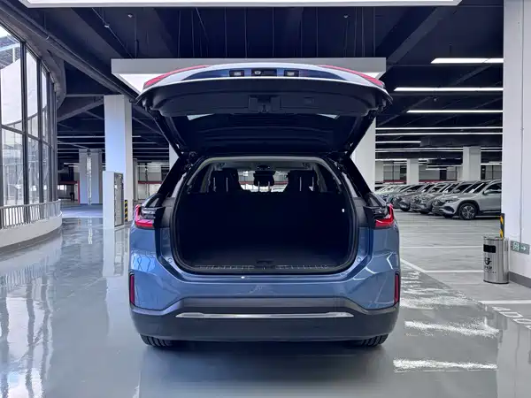 NIO ES6 2021