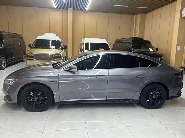 BYD Han 2024