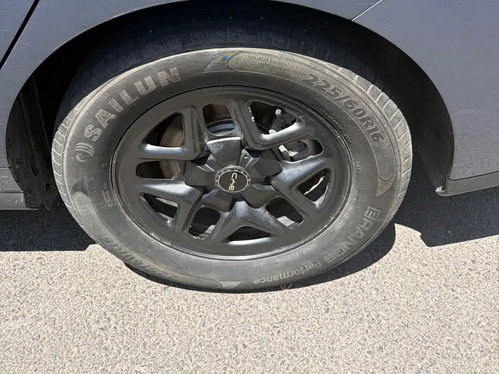 BYD Seal 05 DM-i 2025 — фото 7