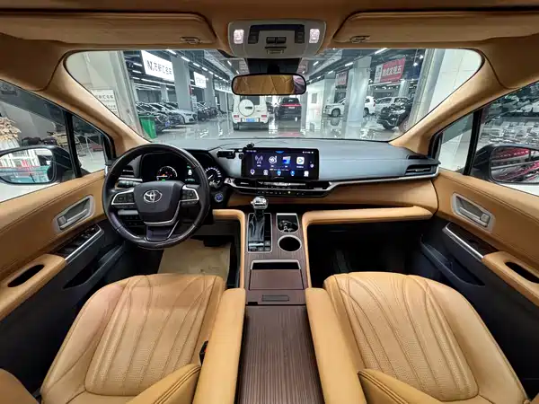 Toyota Sienna 2023