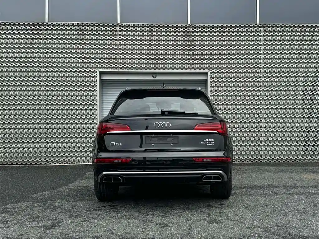 Audi Q5L 2022 — фото 6