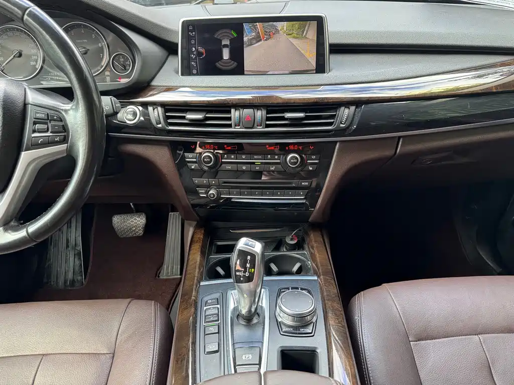 BMW X5 2017 — фото 11