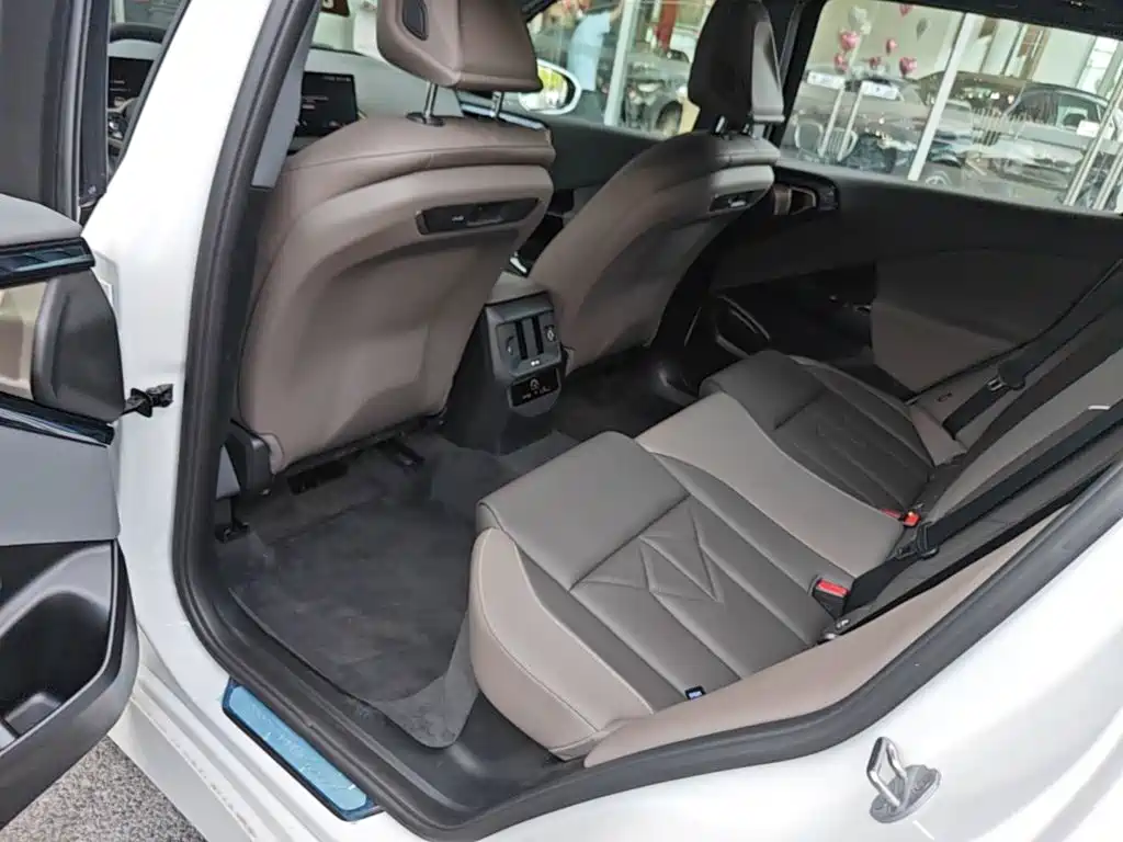 BMW X3 2025 — фото 22