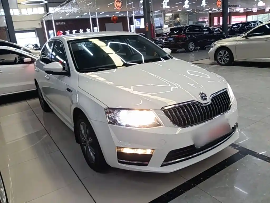 Skoda Octavia 2016 — фото 4