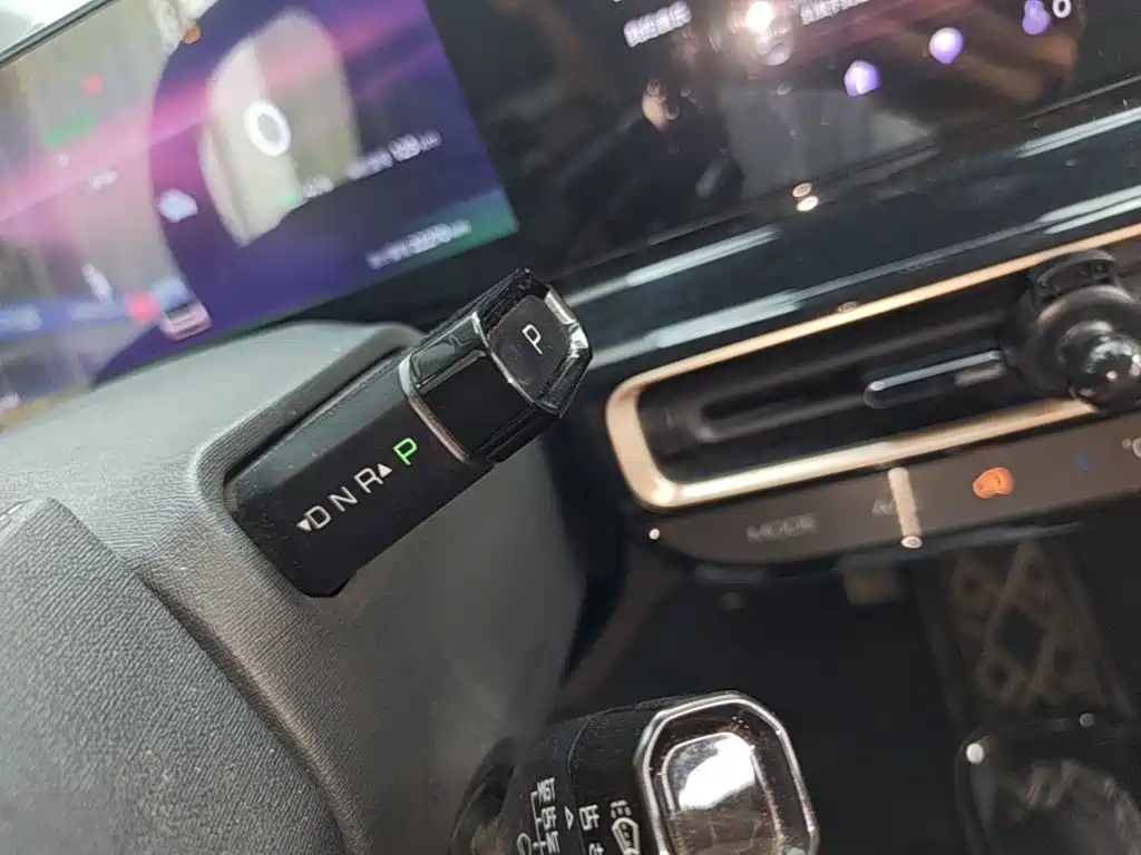 Baojun Kiwi EV 2022 — фото 14