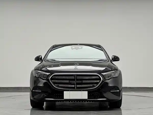 Mercedes-Benz E-Class 2025