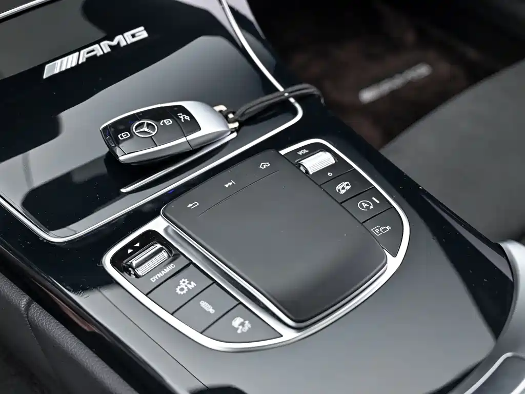 Mercedes-Benz C-Class AMG 2019 — фото 16