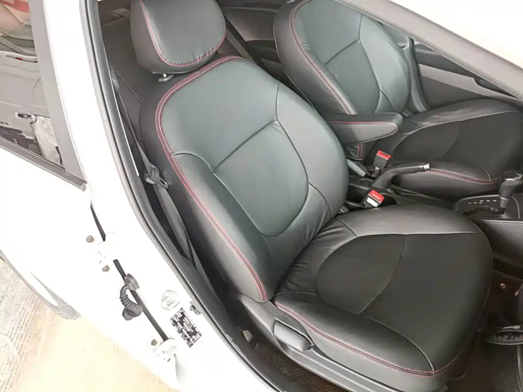 Hyundai Accent 2017 — фото 25