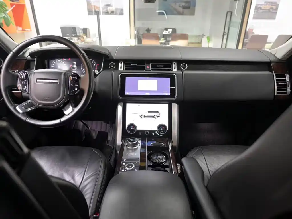 Land Rover Range Rover 2020 — фото 12