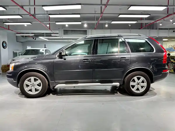 Volvo XC90 2012