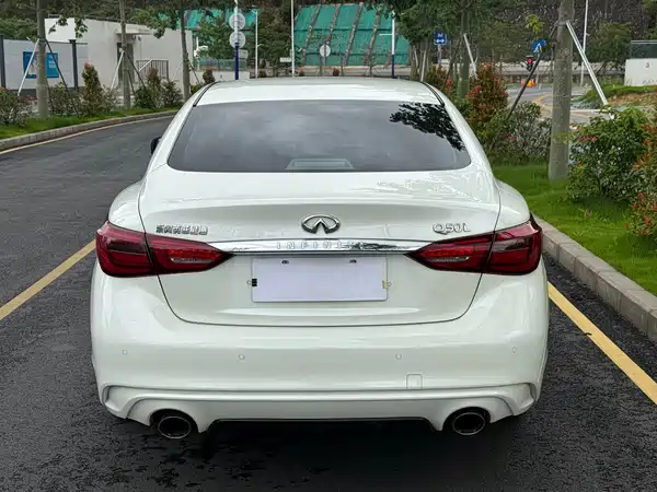 Infiniti Q50L 2018