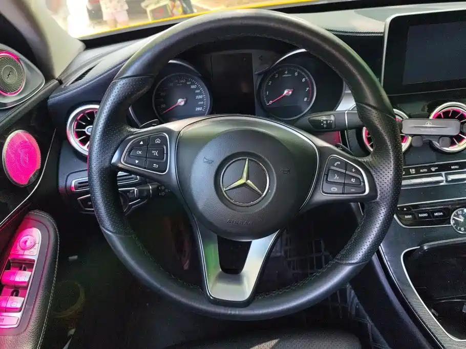 Mercedes-Benz C-Class 2018 — фото 15