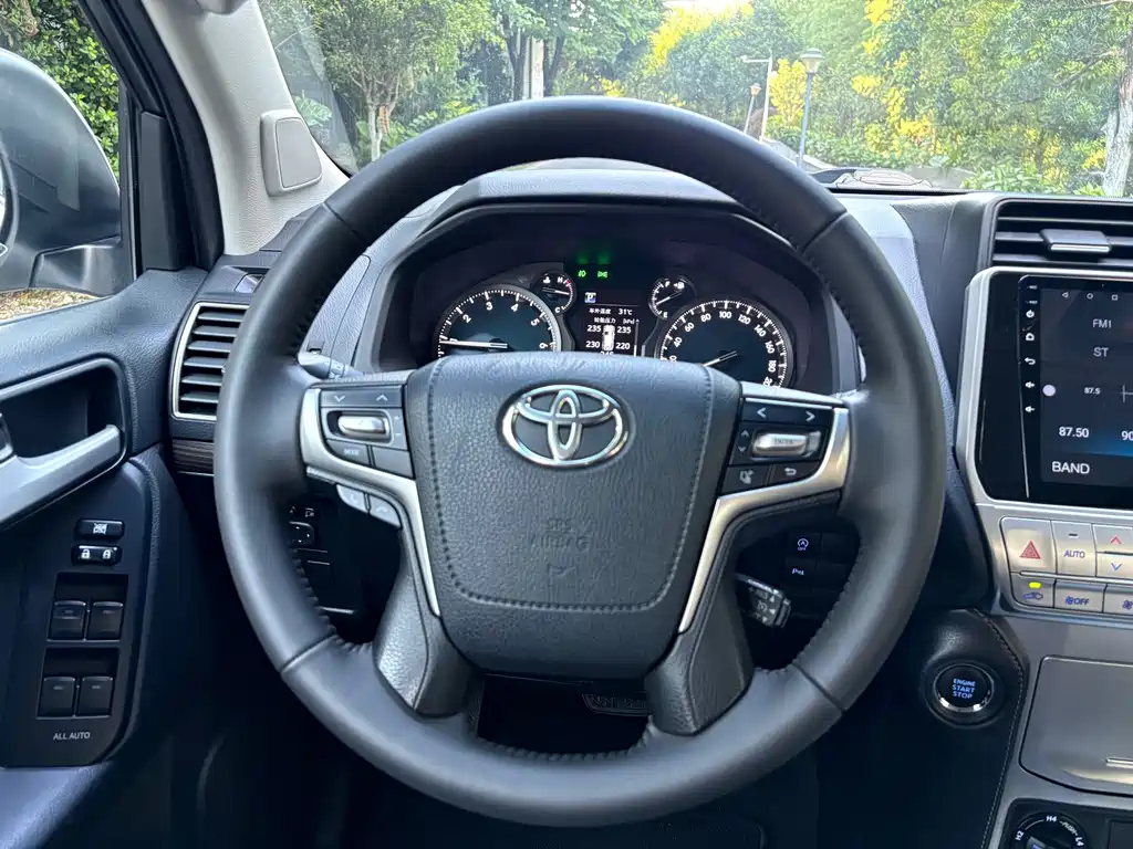 Toyota Prado 2020 — фото 20