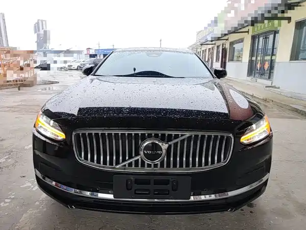 Volvo S90 2023