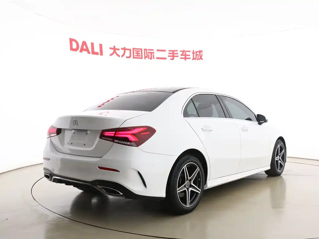 Mercedes-Benz A-Class 2020 — фото 14