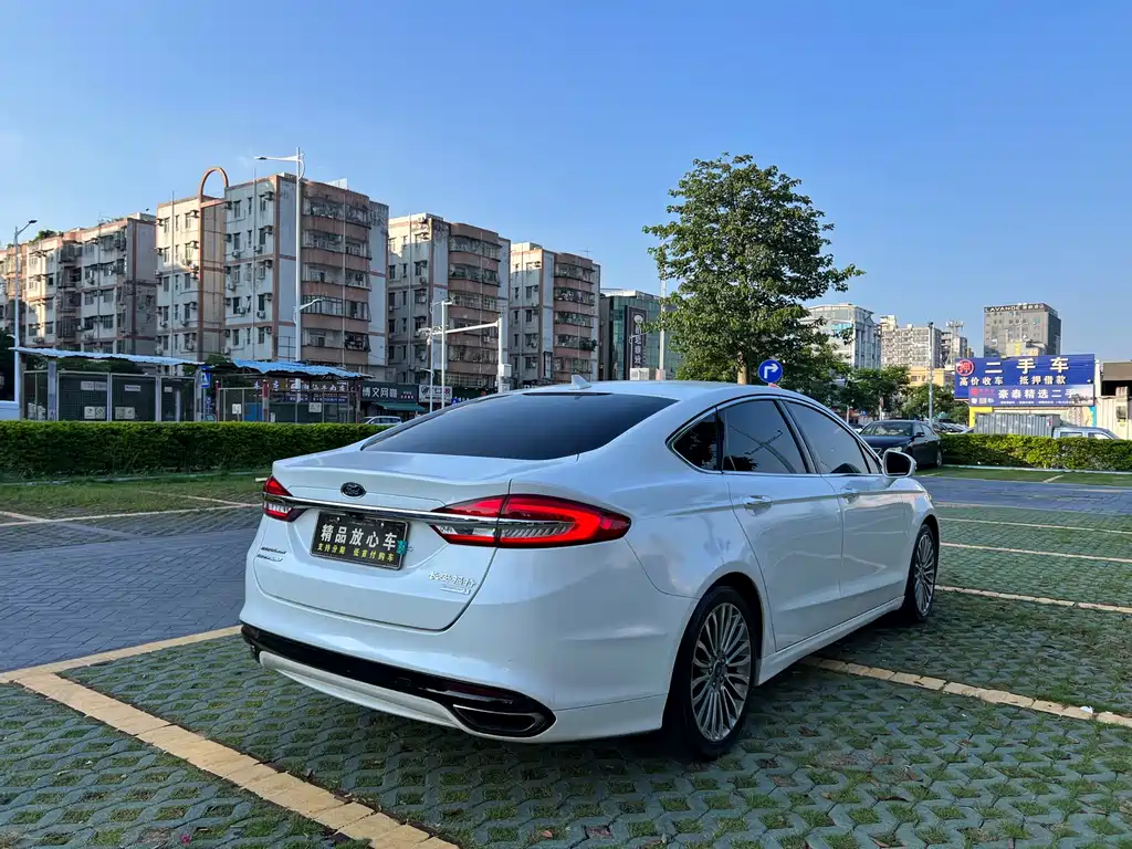 Ford Mondeo 2018 — фото 6