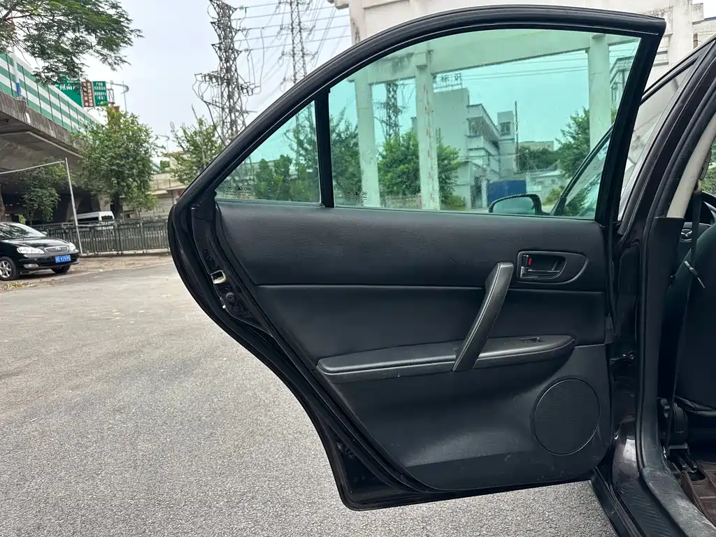 Mazda 6 2015 — фото 11