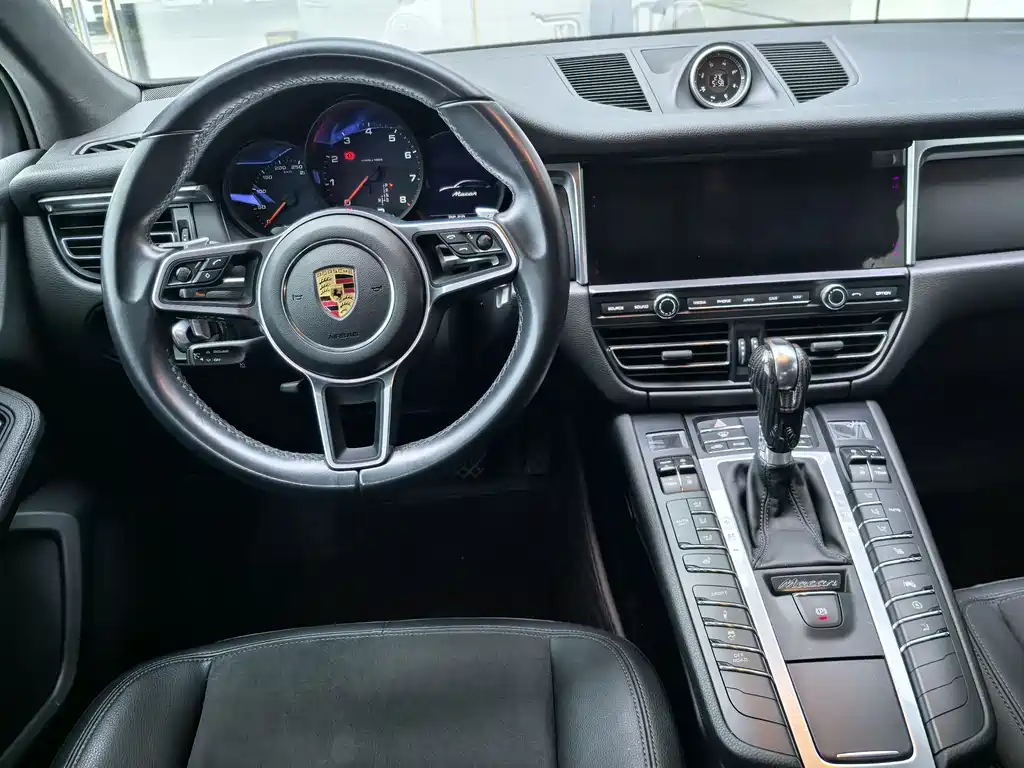 Porsche Macan 2021 — фото 8