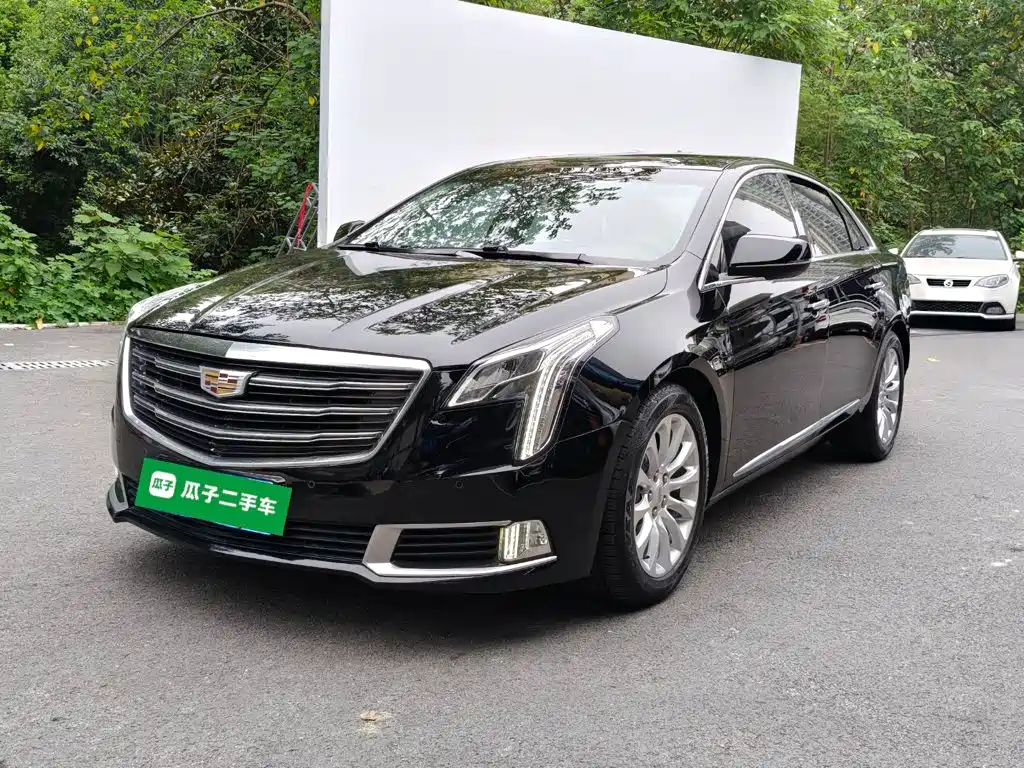 Cadillac XTS 2018 — фото 1