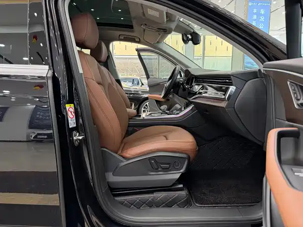 Audi Q7 2021