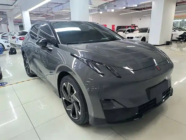 Lynk & Co Z20 2025