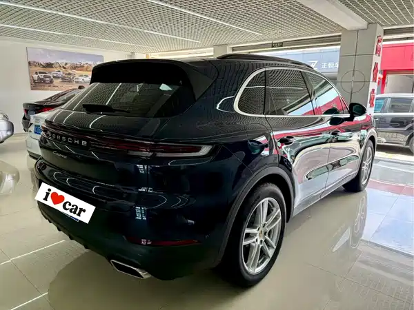 Porsche Cayenne 2025