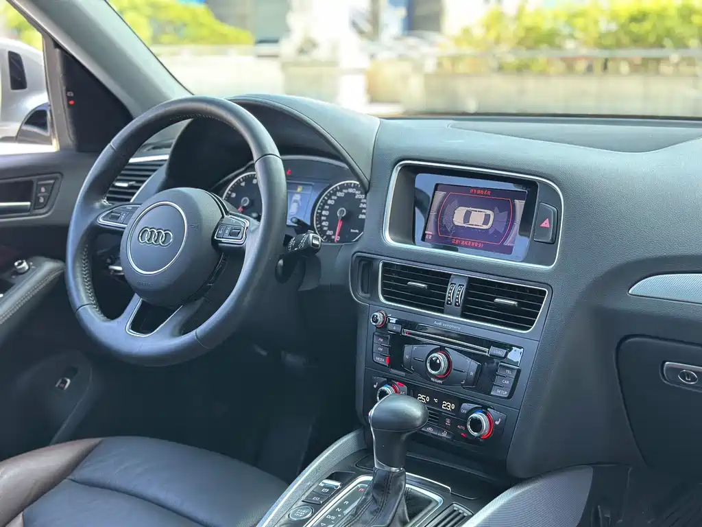 Audi Q5 2018 — фото 14