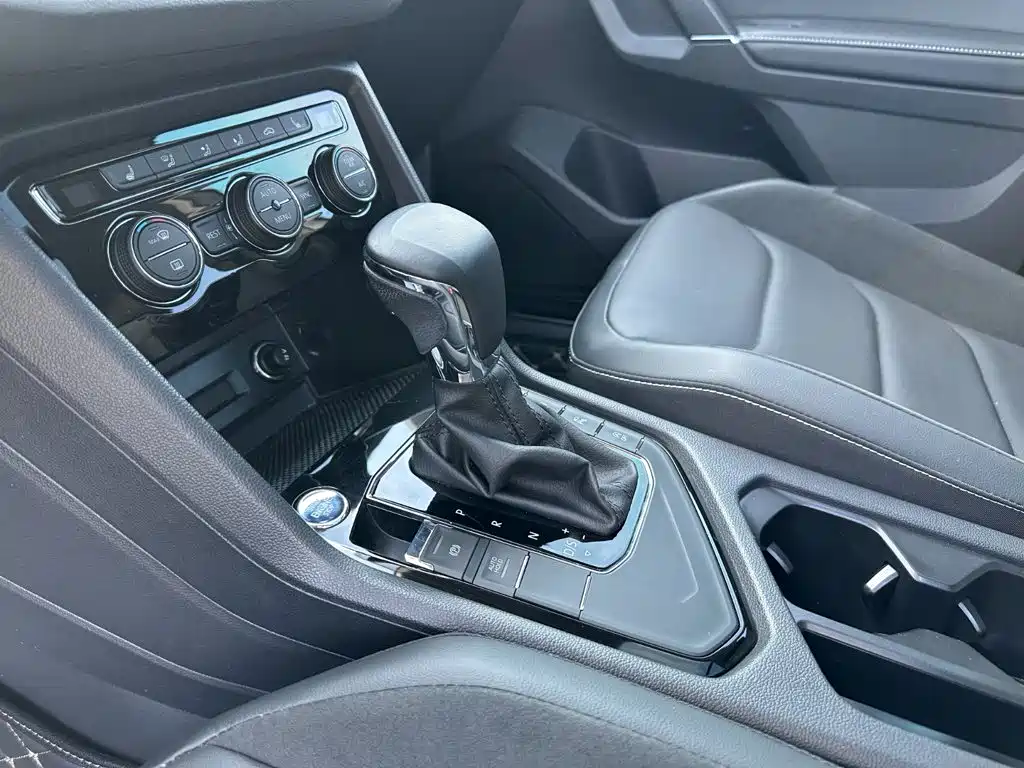 Volkswagen Tiguan L 2021 — фото 15