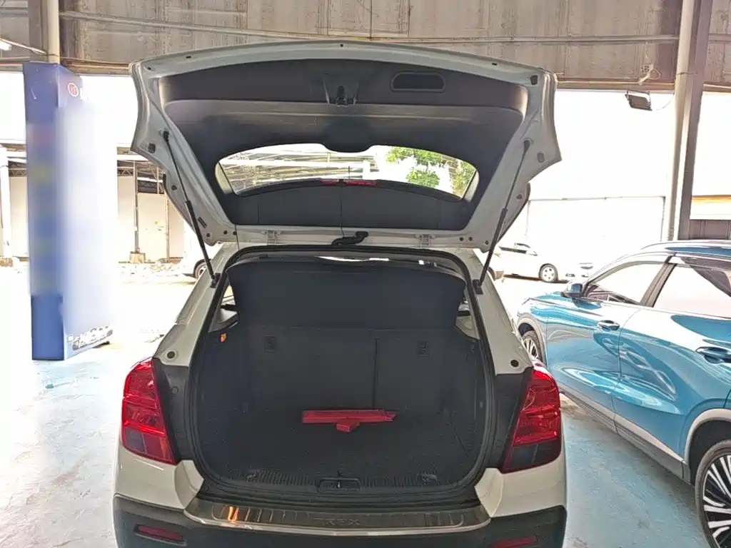 Chevrolet Trax 2015 — фото 19