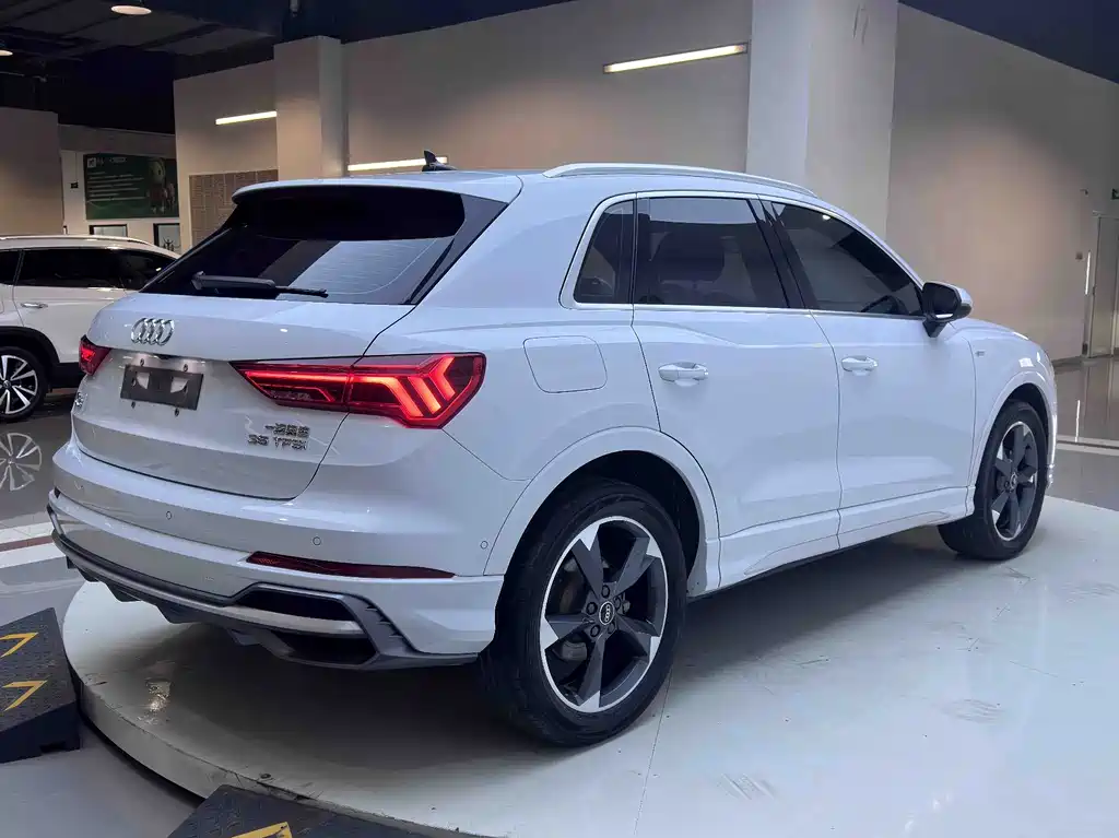 Audi Q3 2023