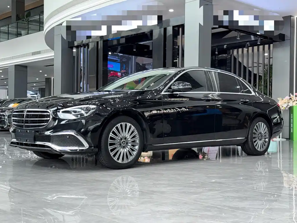 Mercedes-Benz E-Class 2022