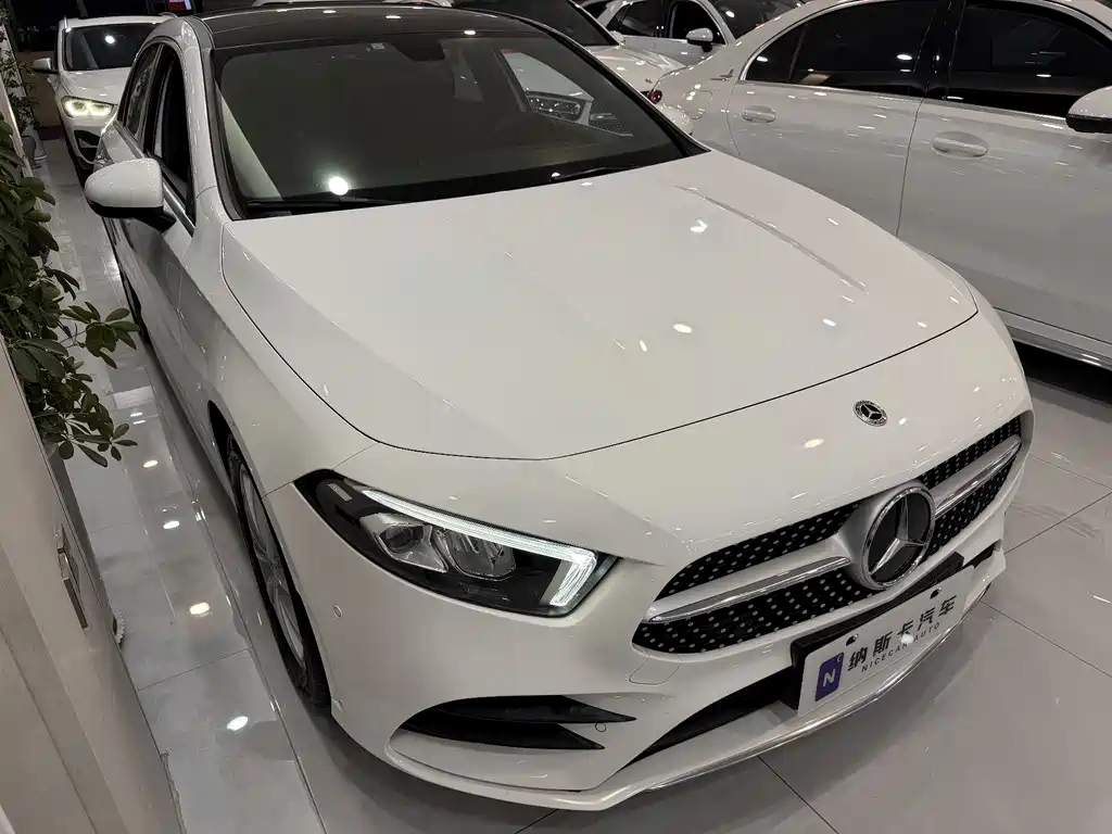 Mercedes-Benz A-Class 2022 — фото 3