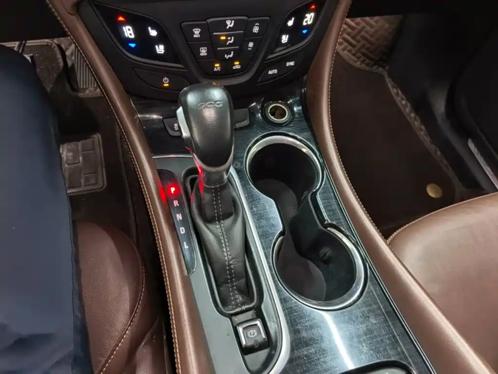 Buick Envision Plus 2020 — фото 14